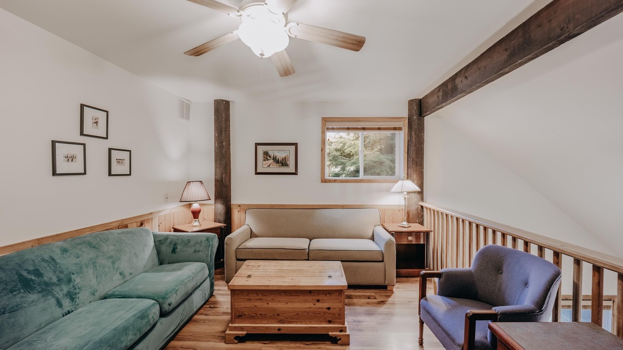 Photo of Livingroom in Glacier
