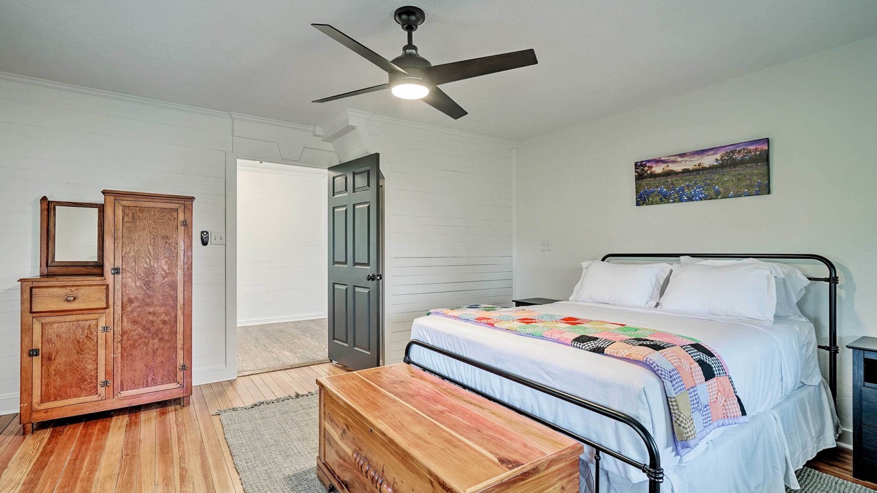 Photo of Bedroom in Schulenburg