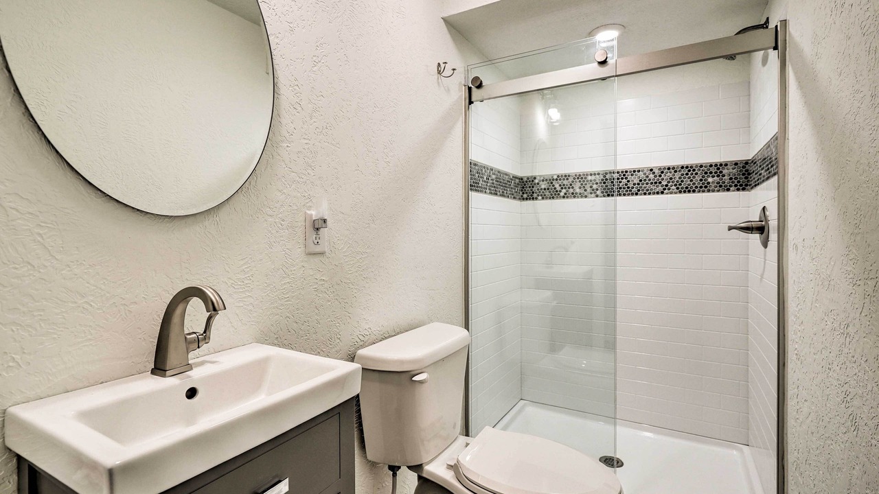 Photo of Bathroom in Schulenburg