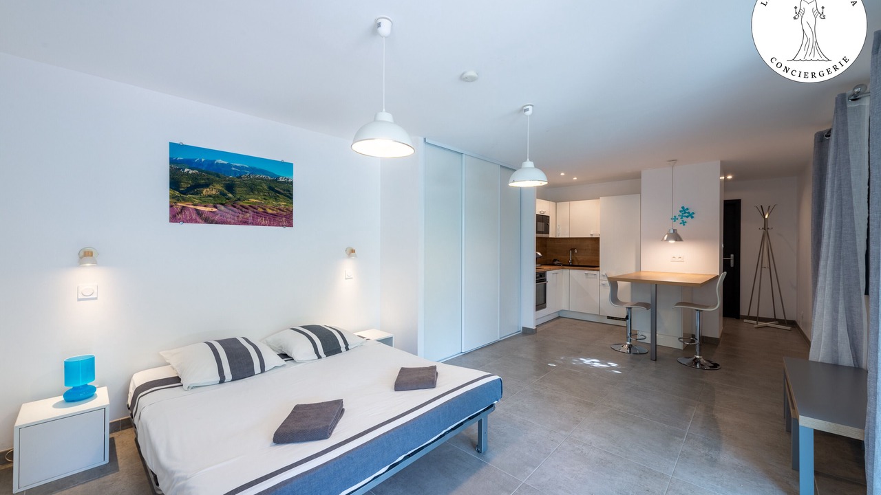 Photo of Bedroom in Colonzelle