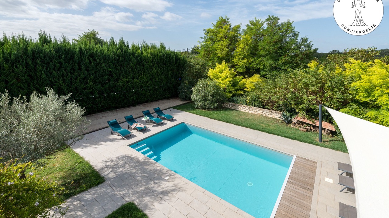 Photo of Outdoor in Colonzelle