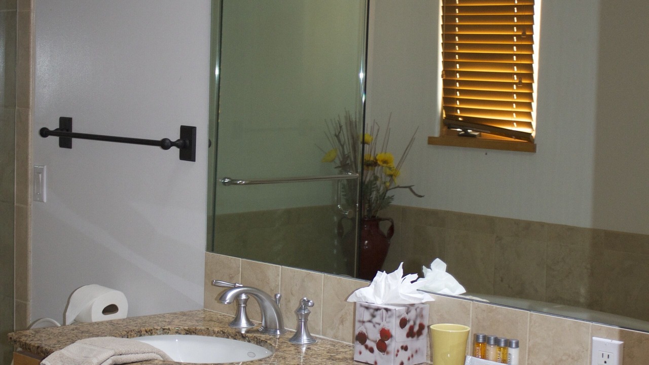 Photo of Bathroom in Tesuque