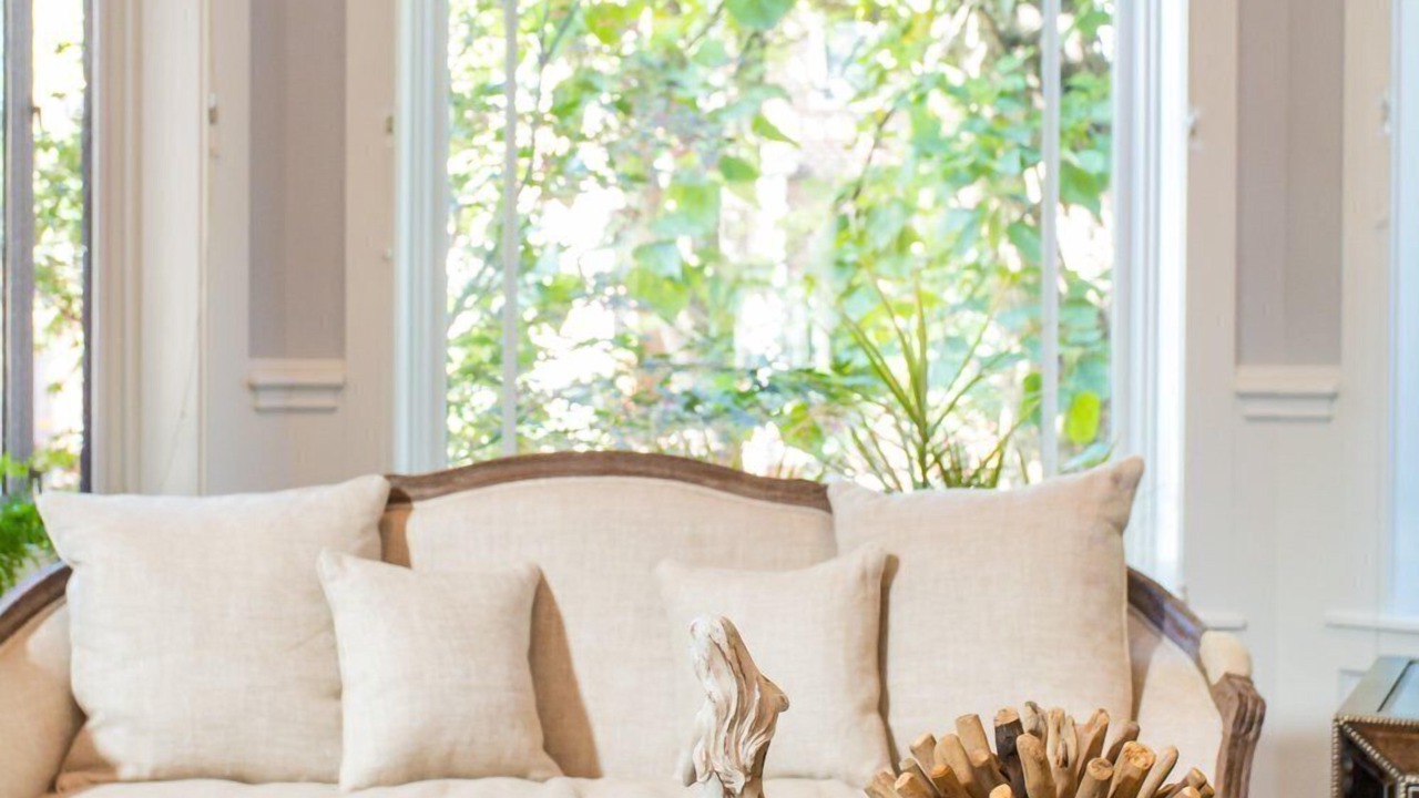 Photo of Livingroom in Lakeview