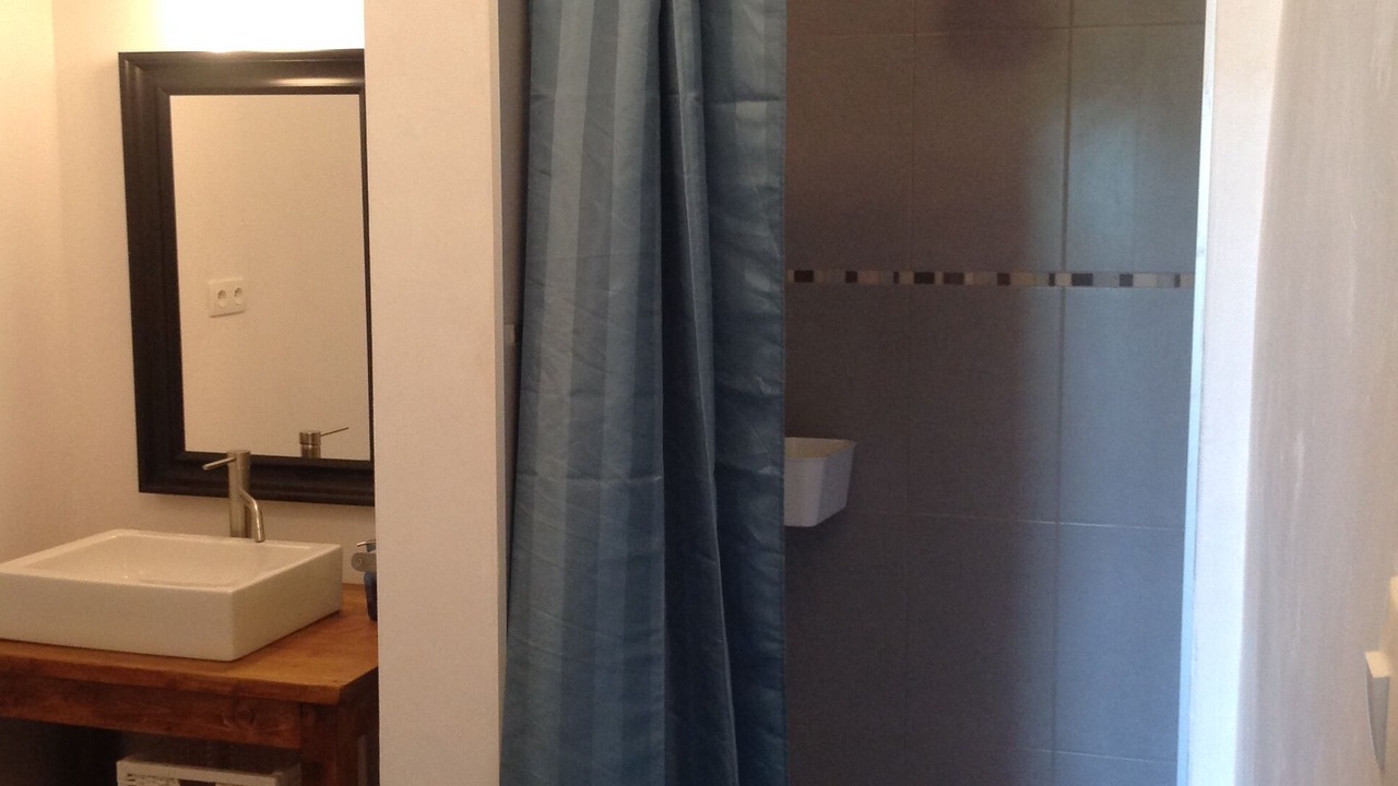 Photo of Bathroom in Barjac