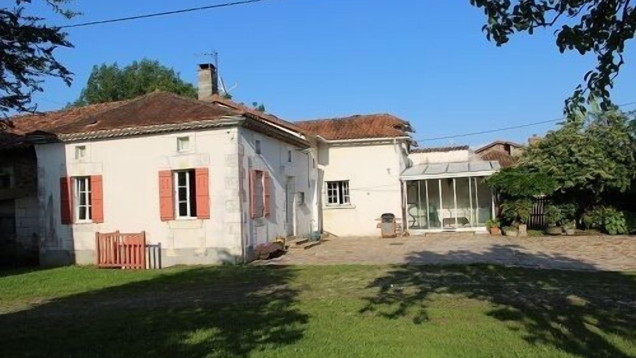 Photo of Others in Saint-Martin-de-Fressengeas