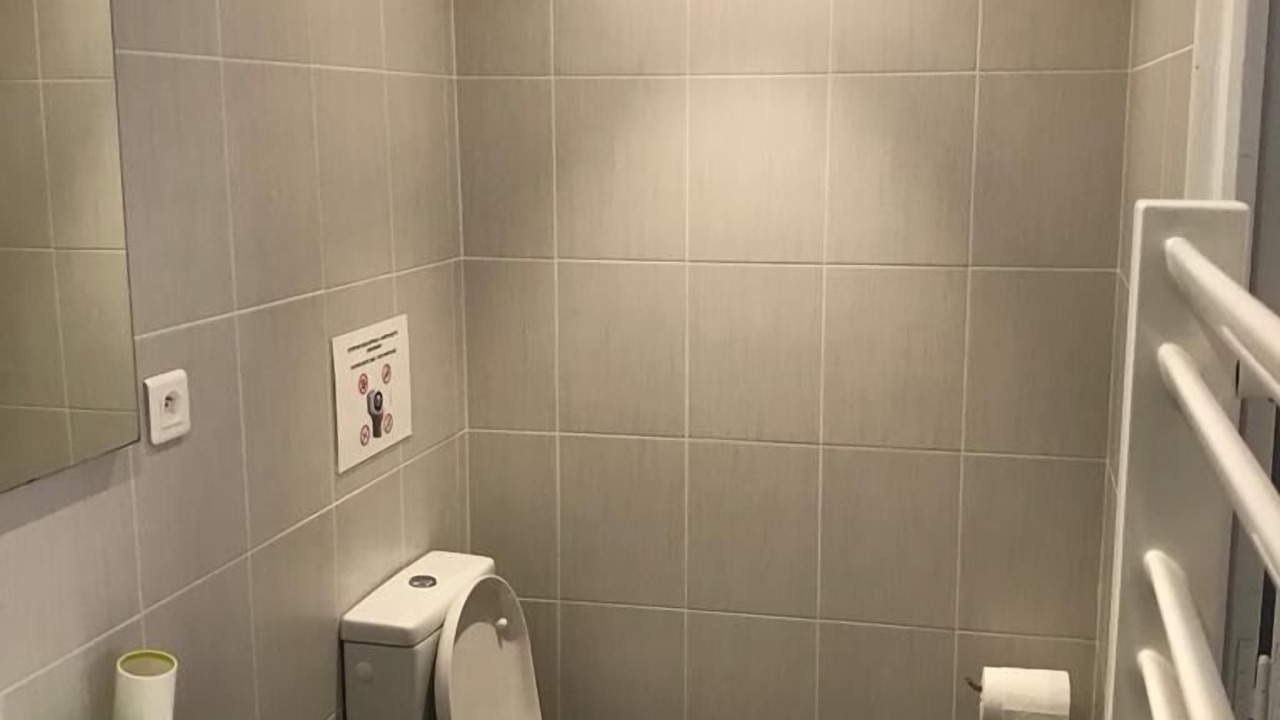 Photo of Bathroom in Saint-Martin-de-Fressengeas