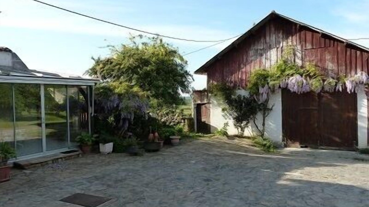 Photo of Outdoor in Saint-Martin-de-Fressengeas