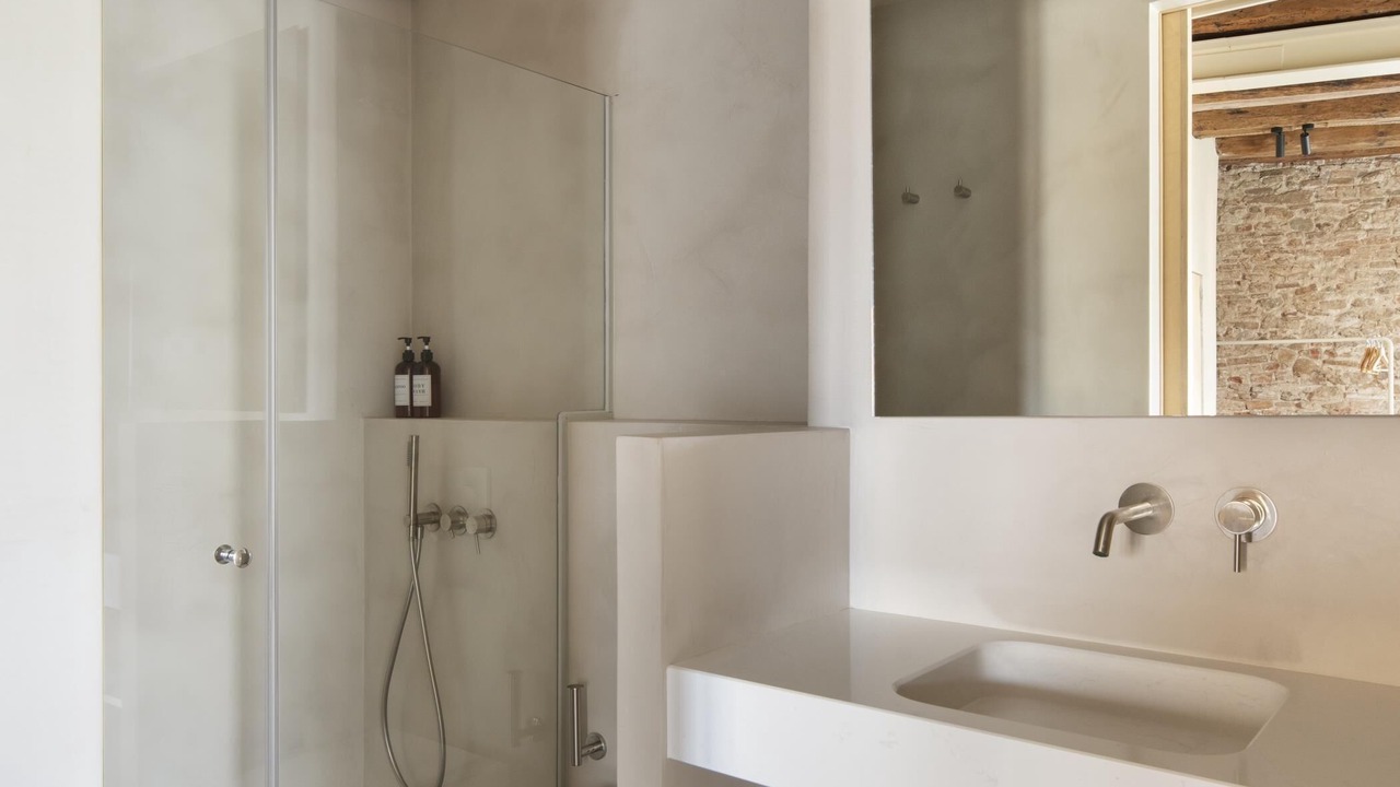 Photo of Bathroom in El Born
