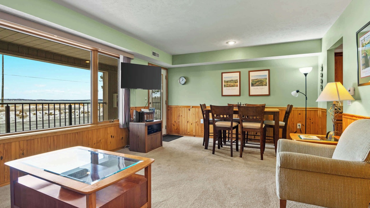 Photo of Livingroom in Elk Rapids