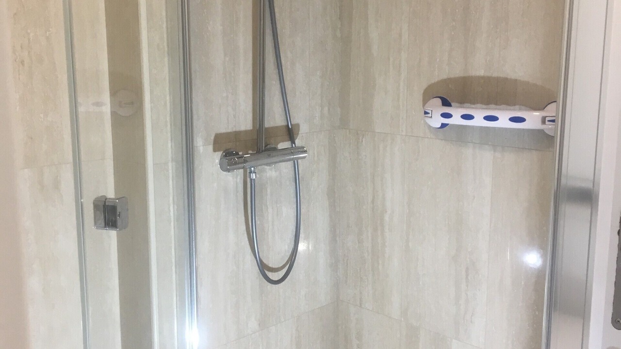 Photo of Bathroom in Le Kremlin-Bicetre