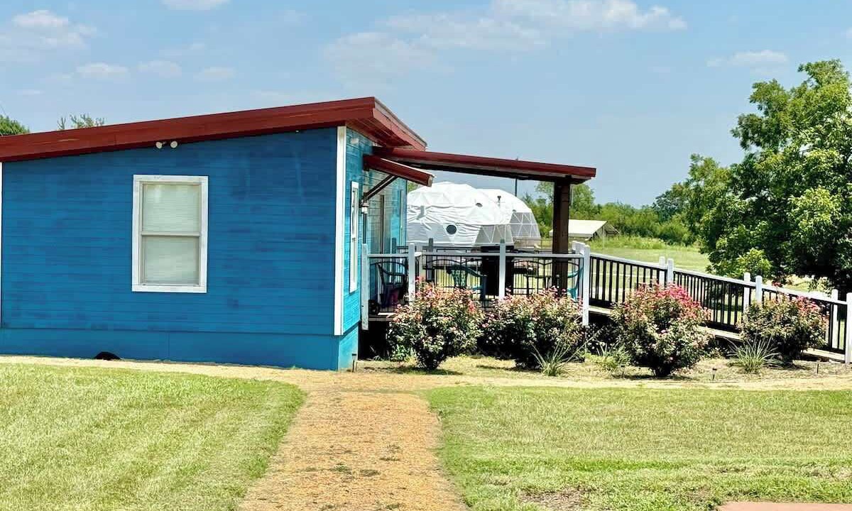 Photo of Outdoor in Denison