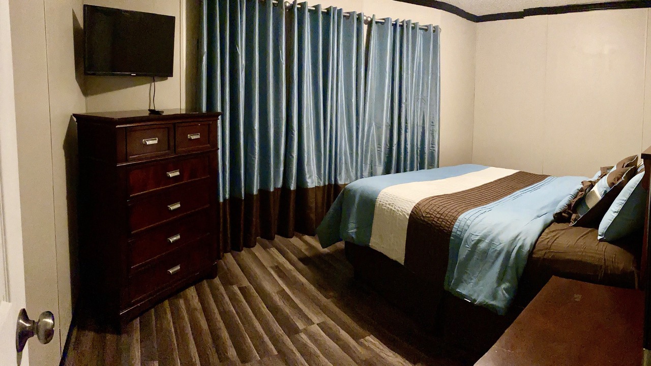 Photo of Bedroom in Sunshine