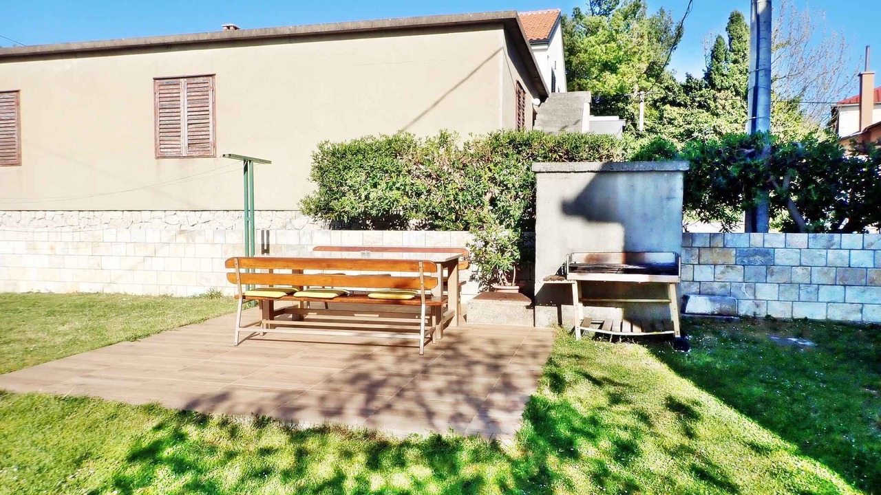 Photo of Outdoor in Seline