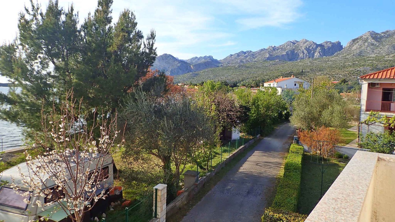 Photo of Outdoor in Seline