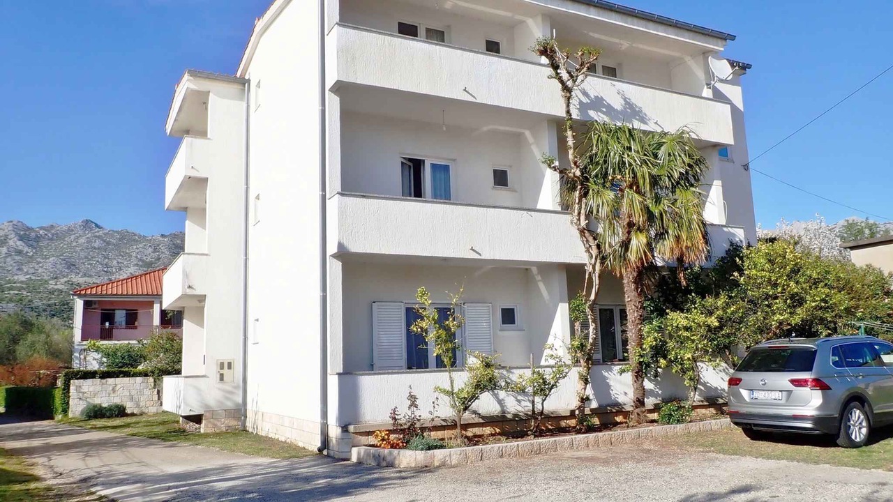 Photo of Outdoor in Seline