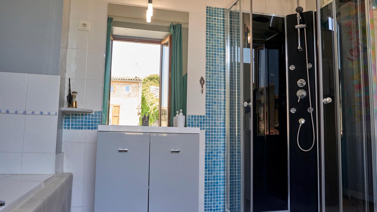 Photo of Bathroom in Villalbe