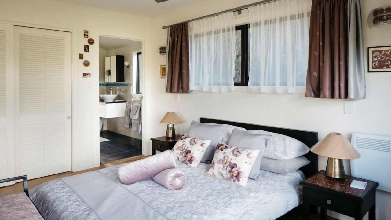 Photo of Others in Te Wahapu