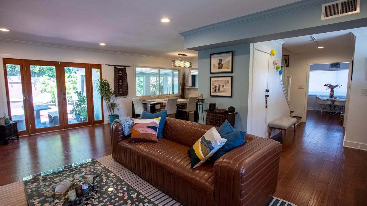 Photo of Livingroom in Del Rey