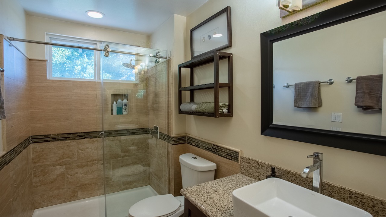 Photo of Bathroom in Del Rey