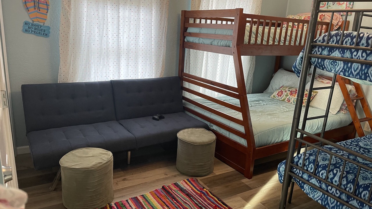 Photo of Bedroom in Canyon Lake