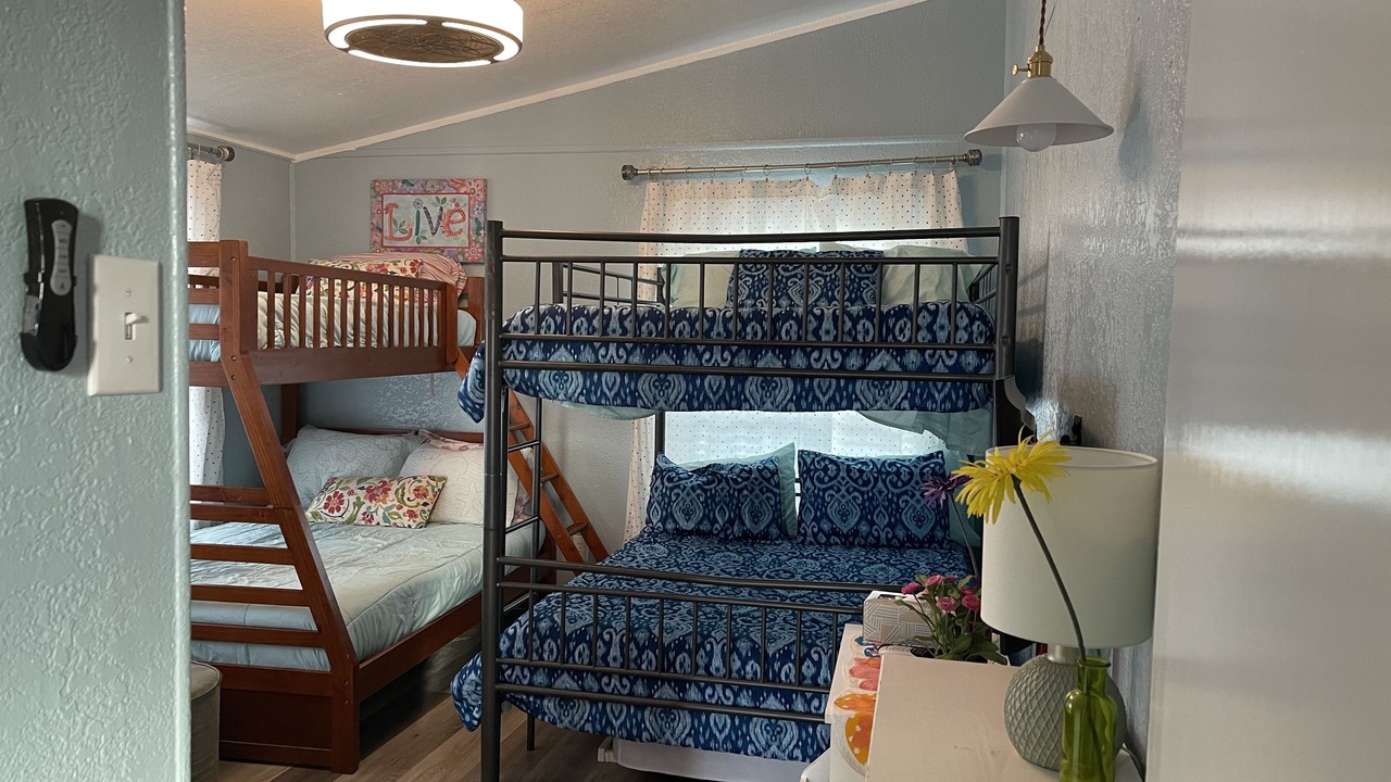 Photo of Bedroom in Canyon Lake