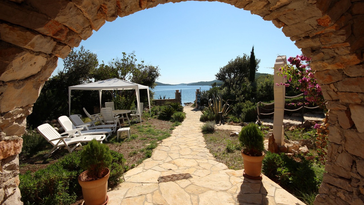 Photo of Patio Balcony in Veli Iz