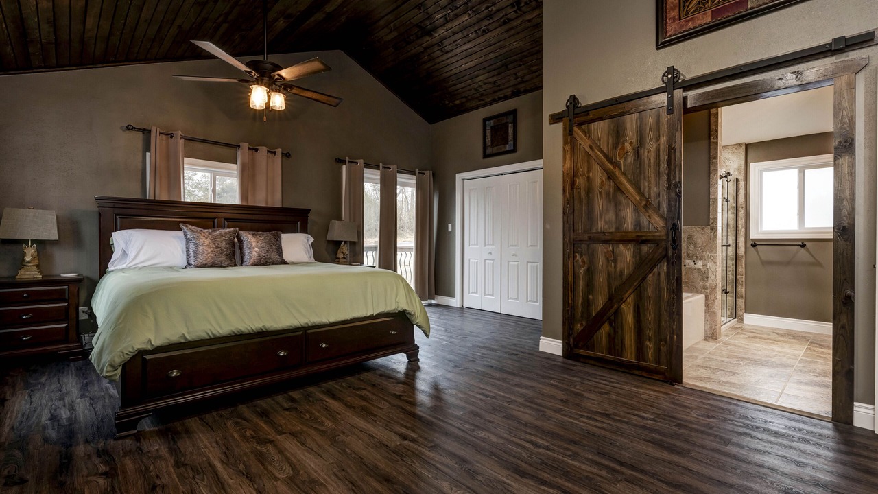 Photo of Bedroom in Kimberling City