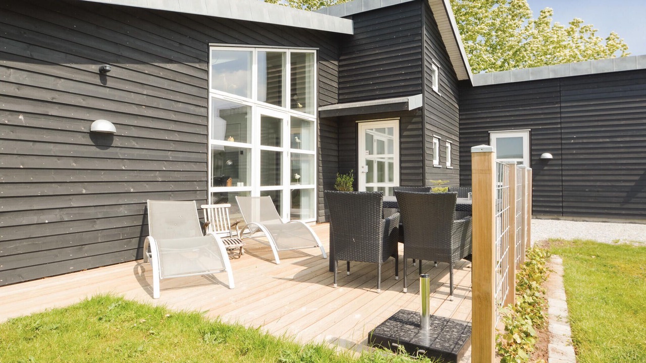 Photo of Outdoor in Flovt Strand