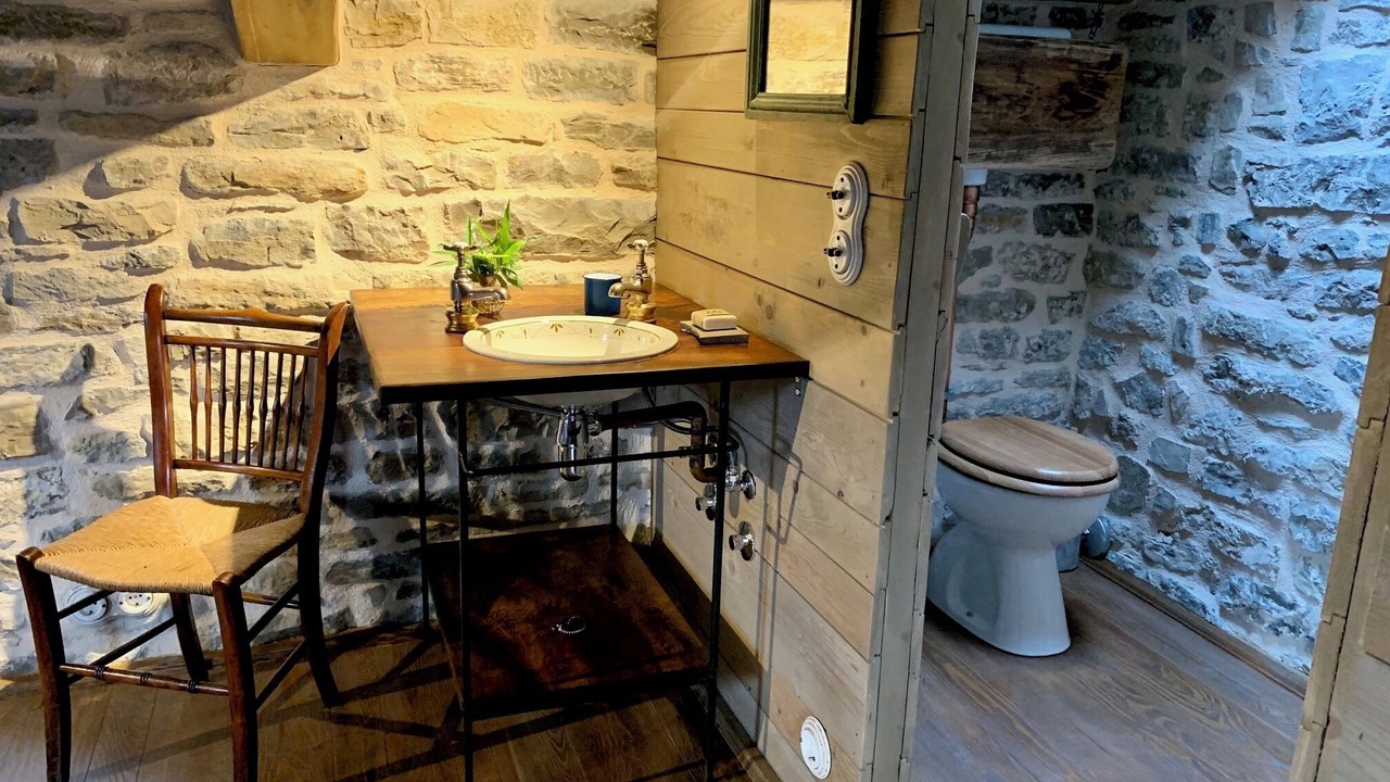 Photo of Bathroom in Groznjan