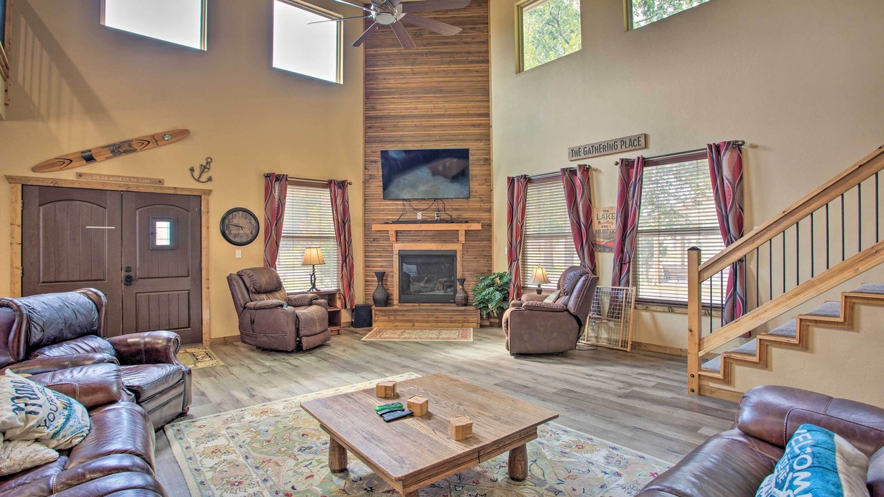 Photo of Livingroom in Kingston