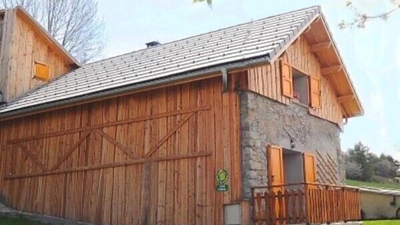 Photo of Outdoor in Theus