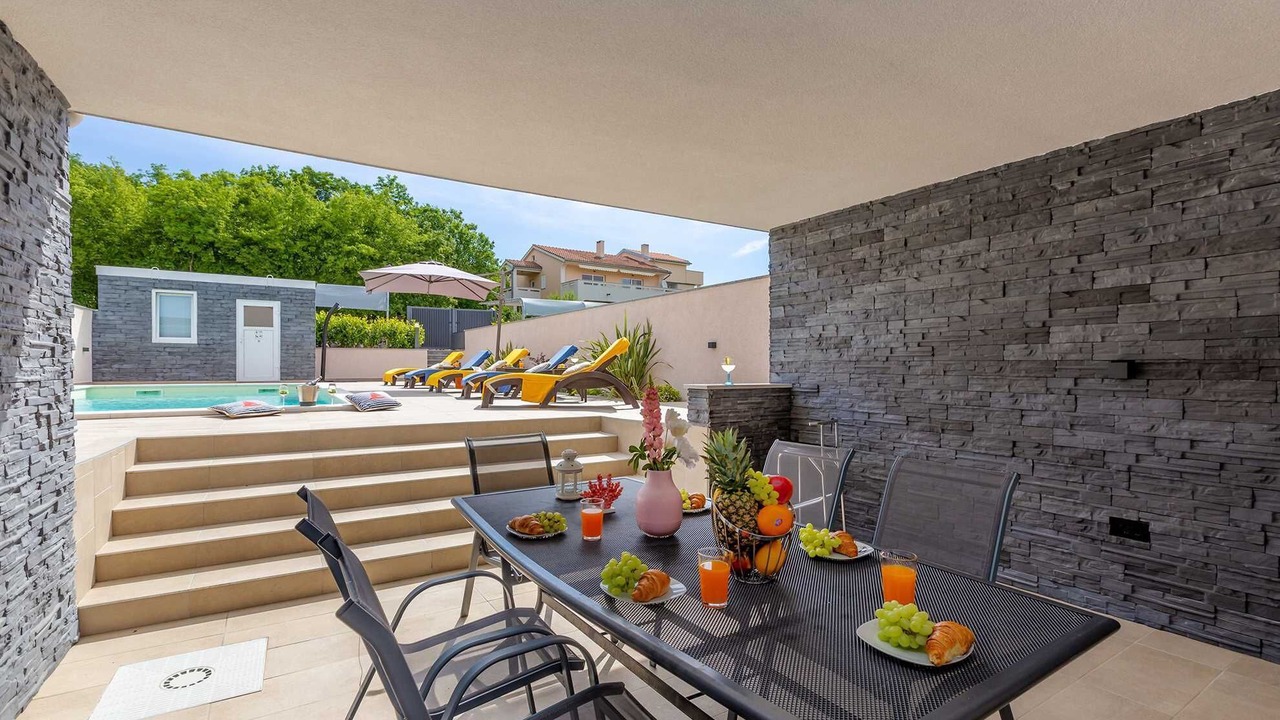 Photo of Outdoor in Brzac