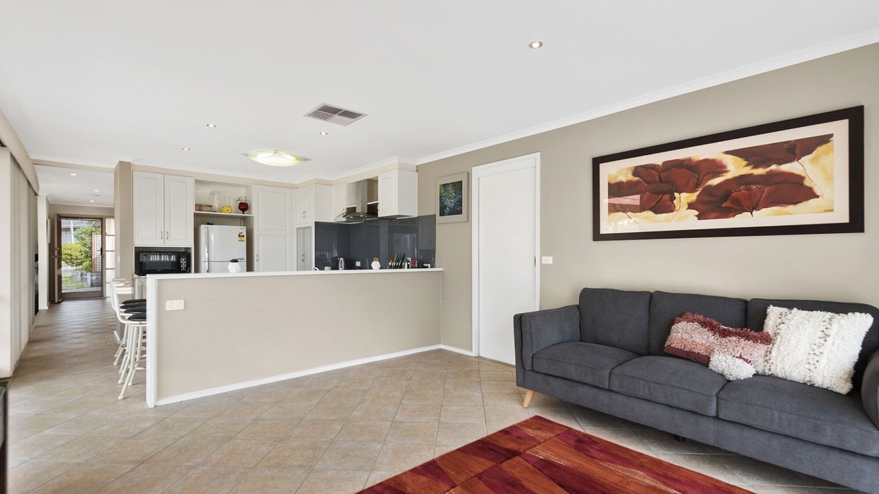 Photo of Livingroom in Endeavour Hills