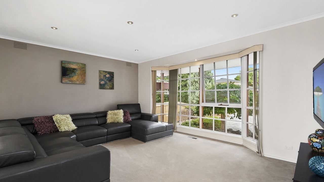 Photo of Livingroom in Endeavour Hills