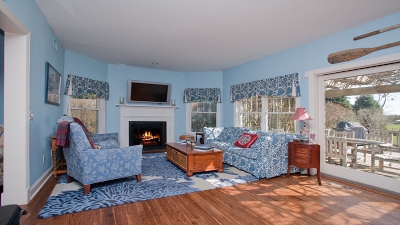 Photo of Livingroom in Water Mill