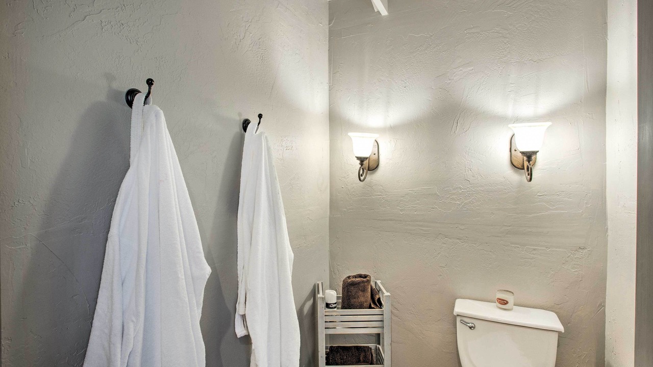 Photo of Bathroom in Pittsburg