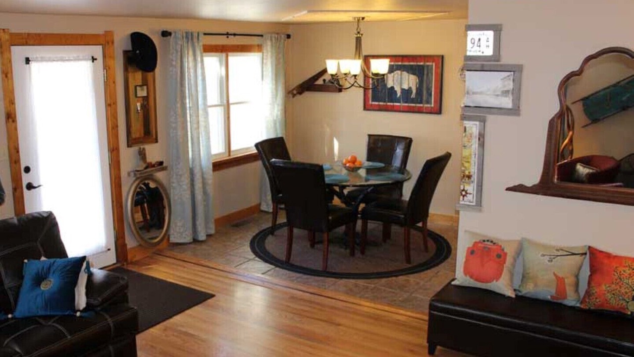Photo of Livingroom in Laramie