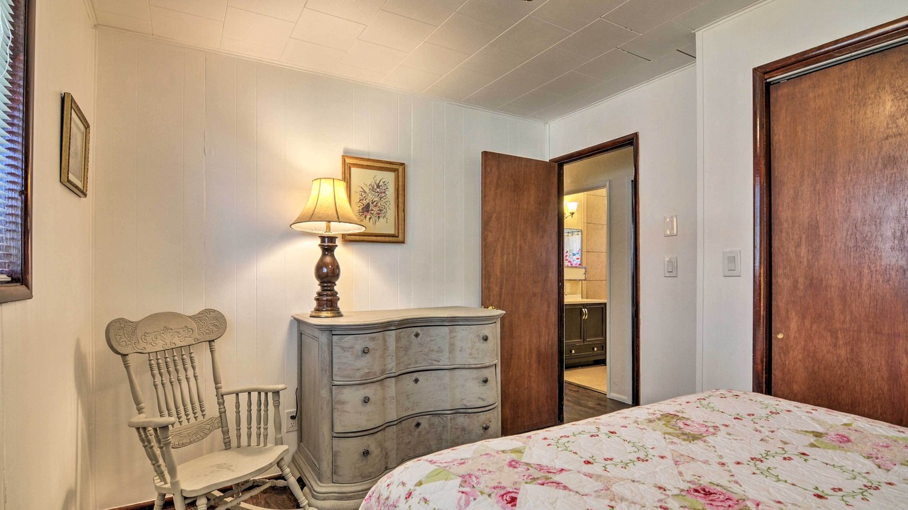 Photo of Bedroom in Tropic