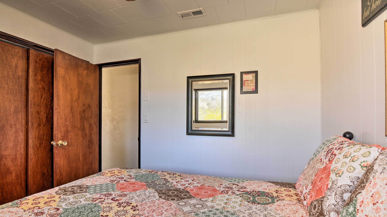 Photo of Bedroom in Tropic