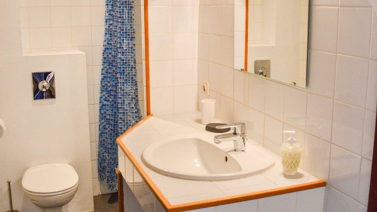 Photo of Bathroom in Cruis