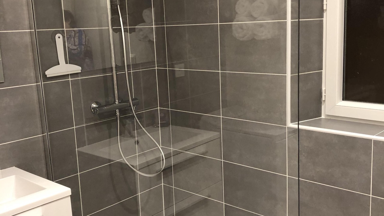Photo of Bathroom in Sainte-Genevieve-des-Bois