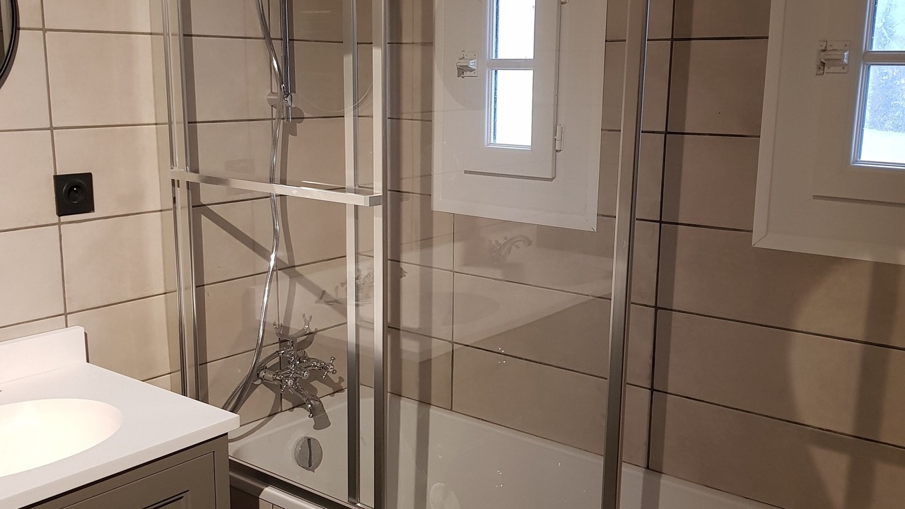 Photo of Bathroom in La Tour-Sur-Orb
