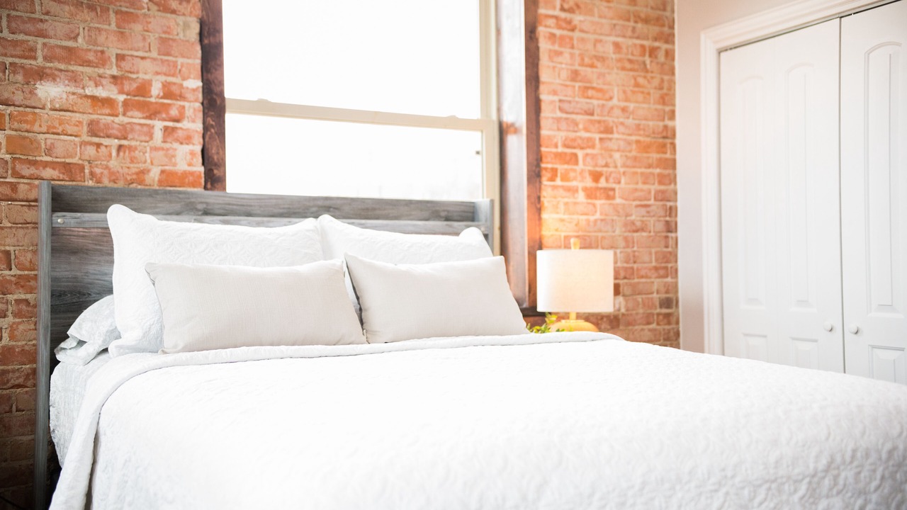 Photo of Bedroom in Claude