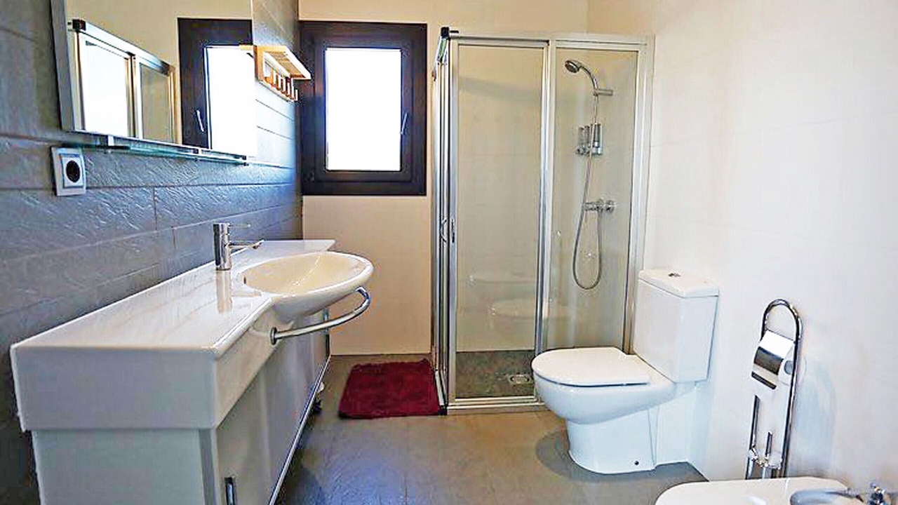Photo of Bathroom in El Perello