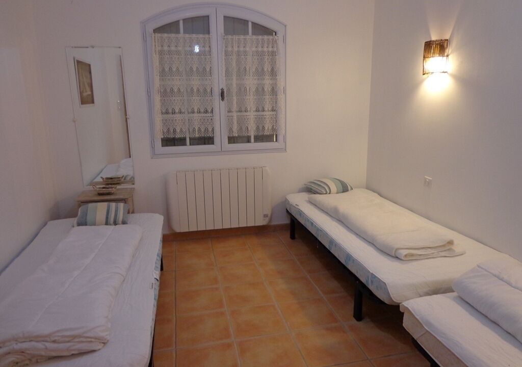 Photo of Bedroom in Ensues-la-Redonne