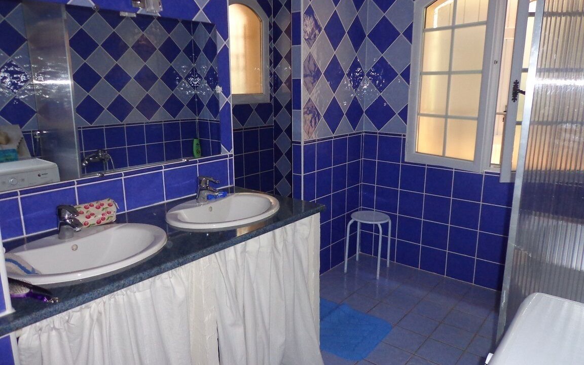Photo of Bathroom in Ensues-la-Redonne