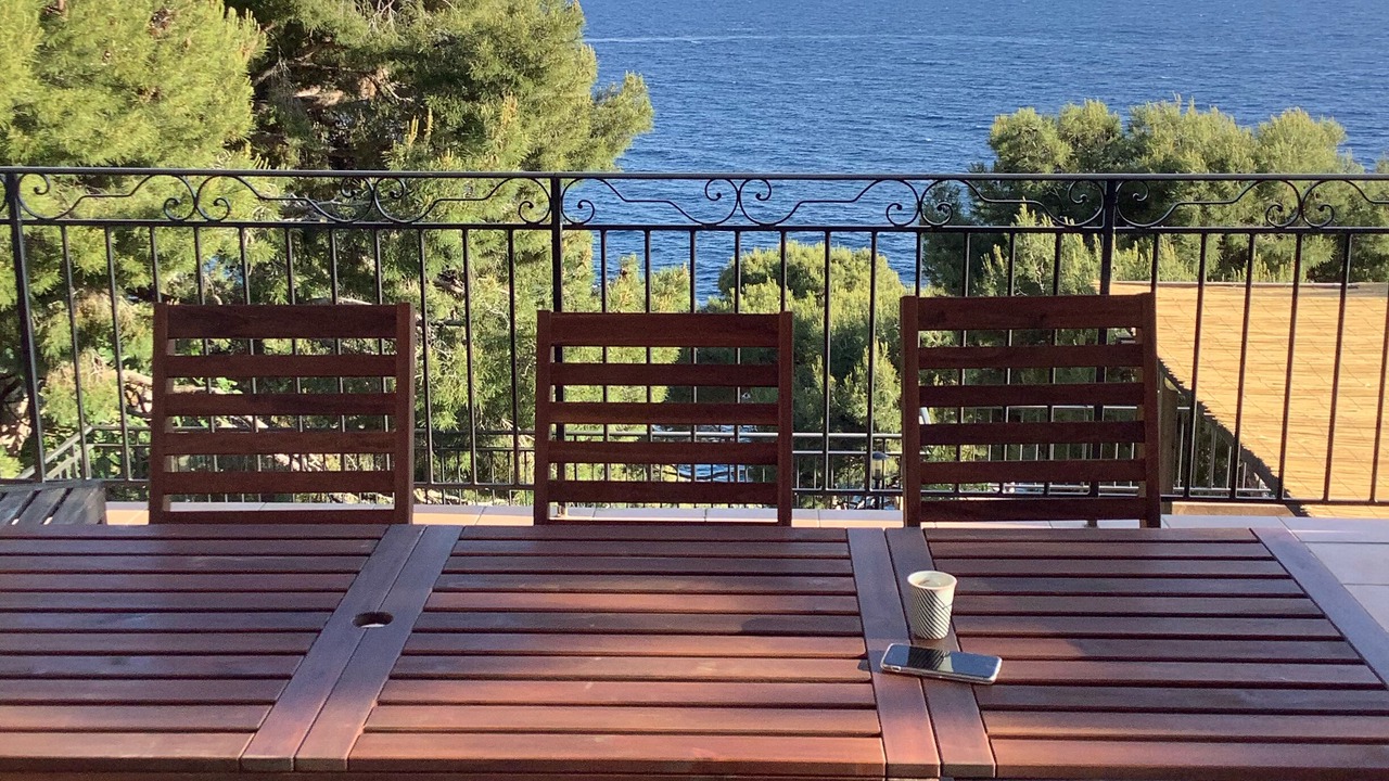 Photo of Outdoor in Ensues-la-Redonne