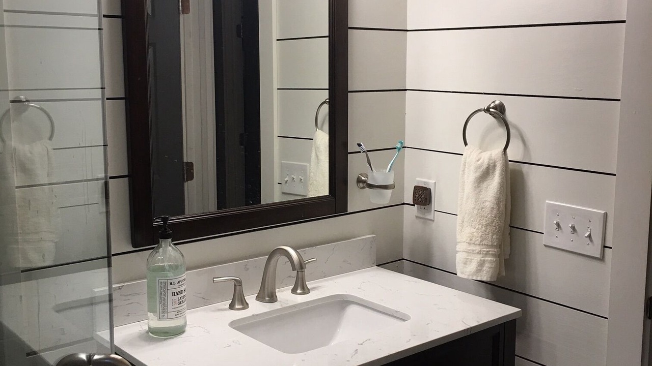 Photo of Bathroom in Tiger