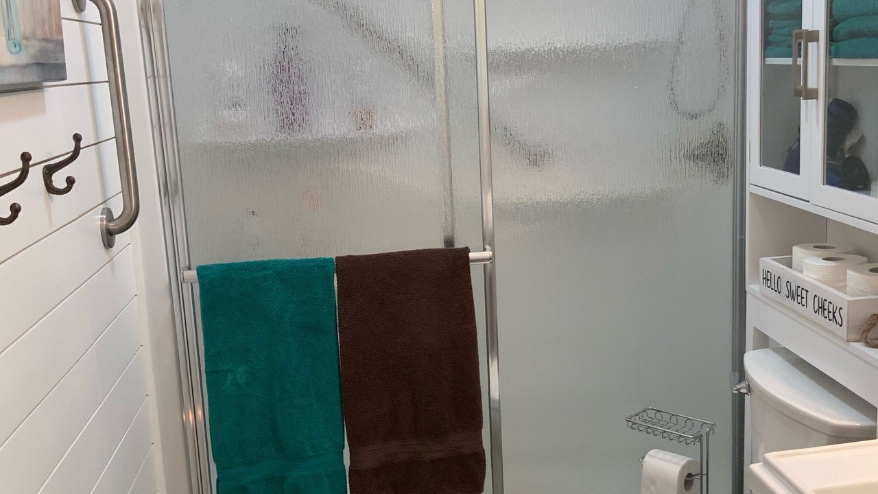 Photo of Bathroom in Broaddus