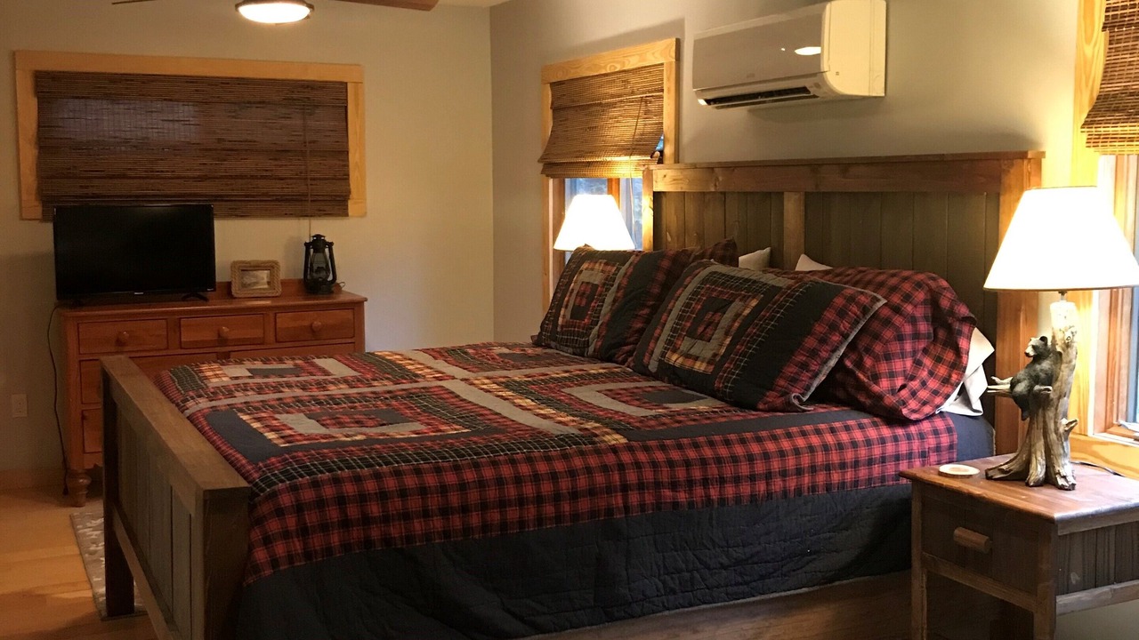 Photo of Bedroom in Lake Lure